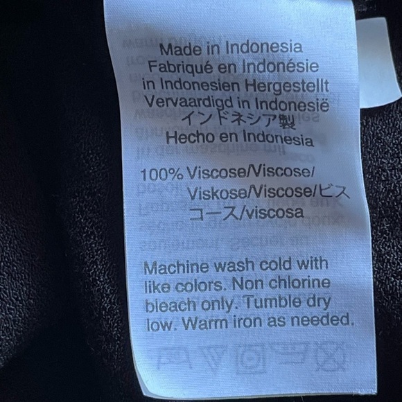 J.Crew Black Pointe Sir Tunic Blouse Long Sleeve V-Neck Boho Goth Witchy M Moto - Picture 8 of 10